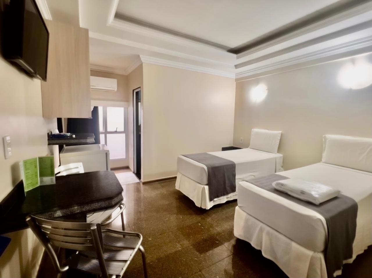 Hotel Buriti Stop (Adults Only) Goiania Bagian luar foto